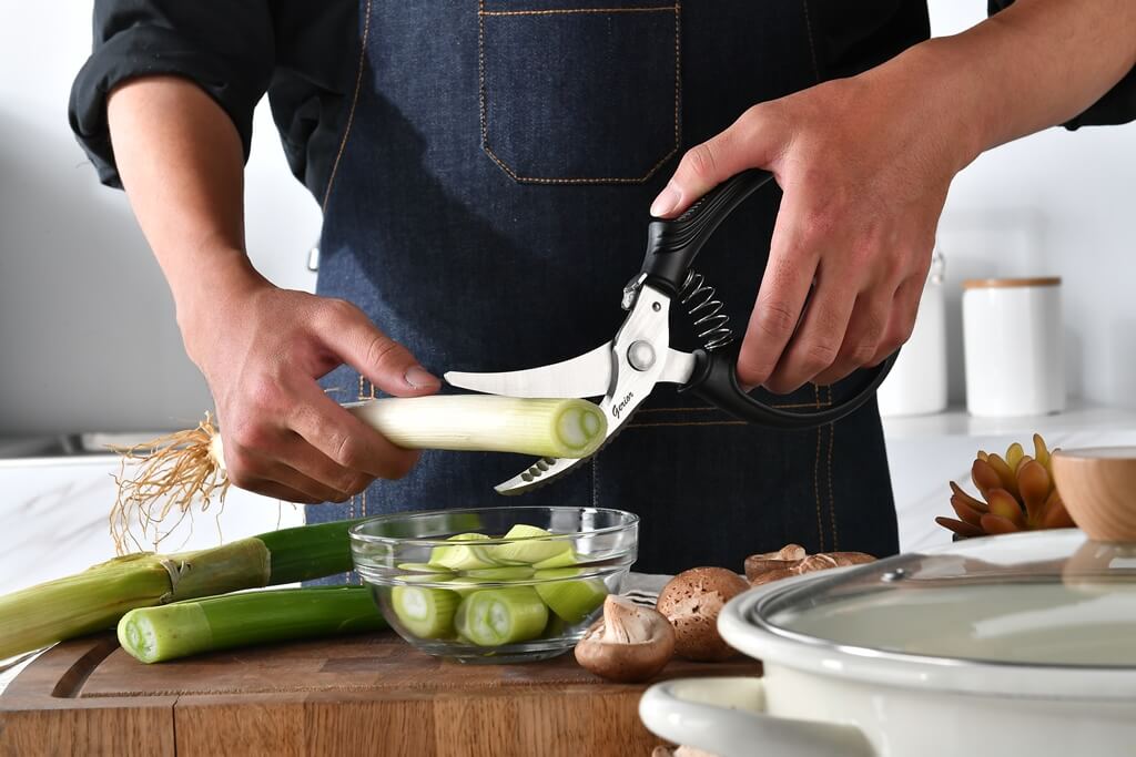 Heavy Duty Poultry Shears - Kitchen Scissors for Cutting Vegetable